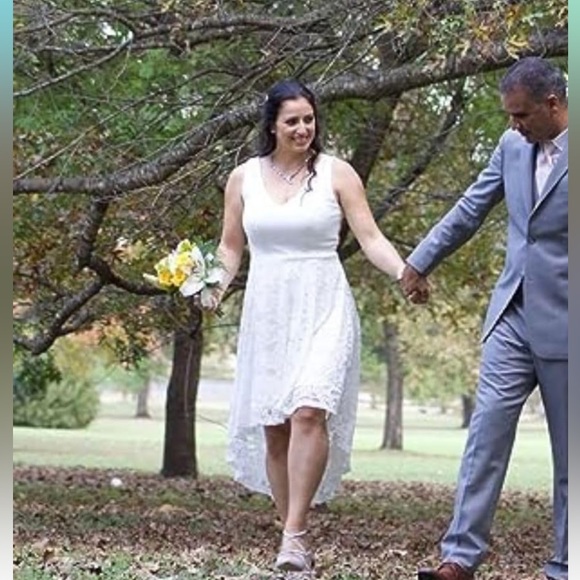 MUADRESS Women's Elegant Floral Lace Sleeveless Crew Neck Hi-Lo Cocktail Dress - Picture 4 of 14